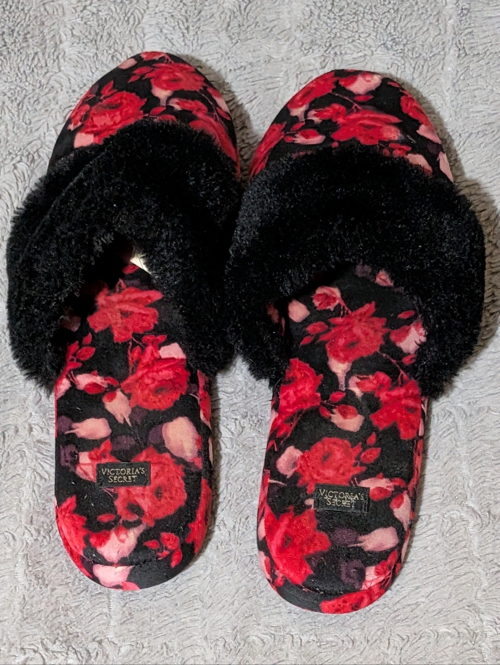 Victoria's Secret Women's Black & Red Floral Plush Slide Slippers Size Large